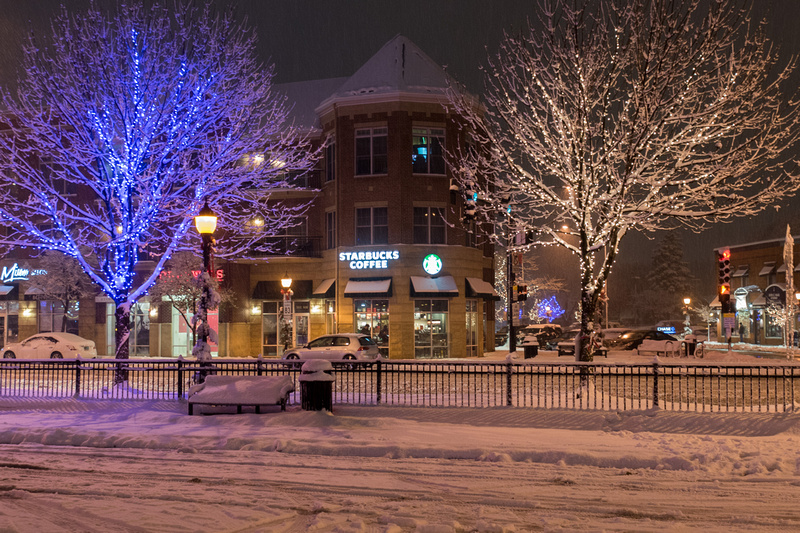 Zenfolio | Mike Zarnek Photography | Mount Prospect Downtown Holiday Lights